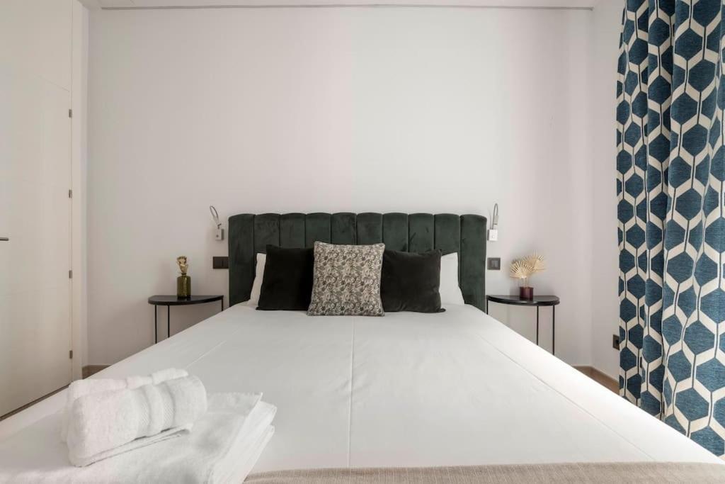 Lujoso Apartamento Cerca De Plaza Mayor Madrid Exterior foto