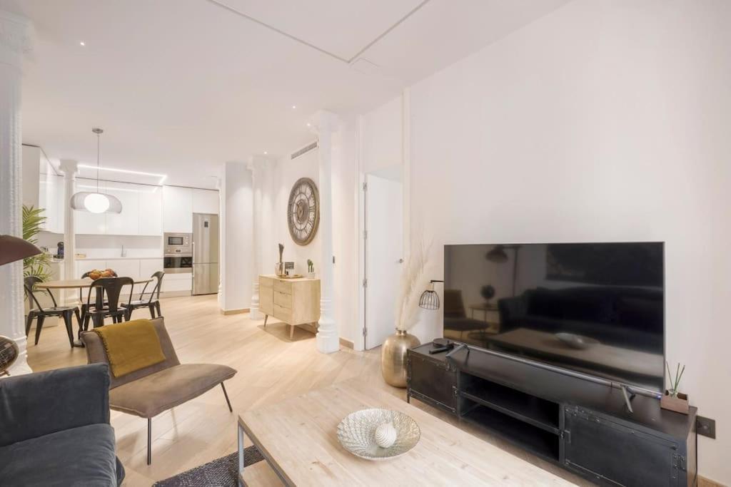 Lujoso Apartamento Cerca De Plaza Mayor Madrid Exterior foto